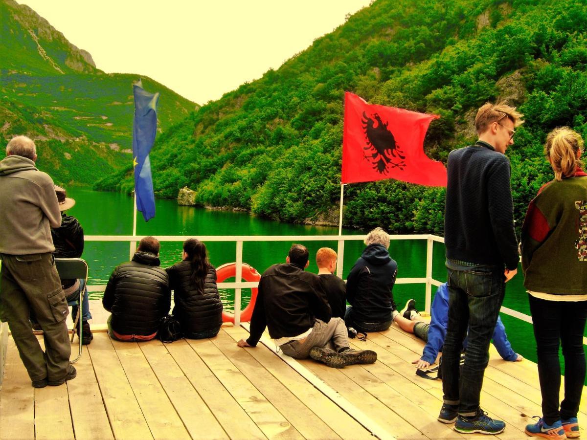 Rozafa Ferry & Accommodation Koman Dış mekan fotoğraf