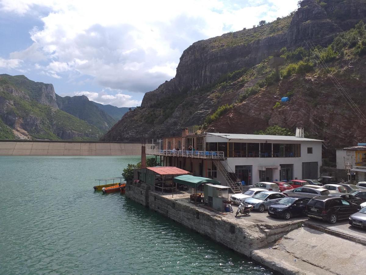 Rozafa Ferry & Accommodation Koman Dış mekan fotoğraf